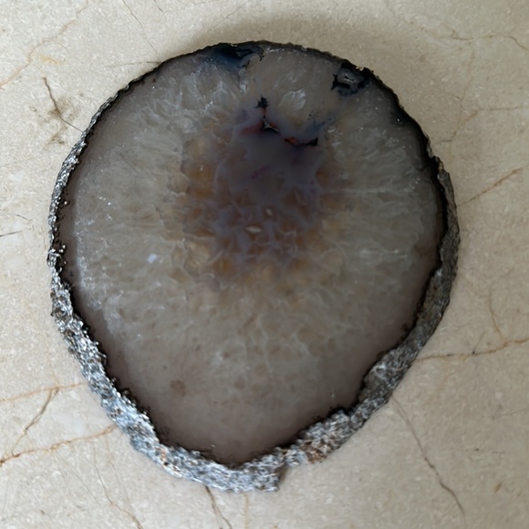 6 Polished Agate Rounds for Decor, Display - Picture 6 of 12